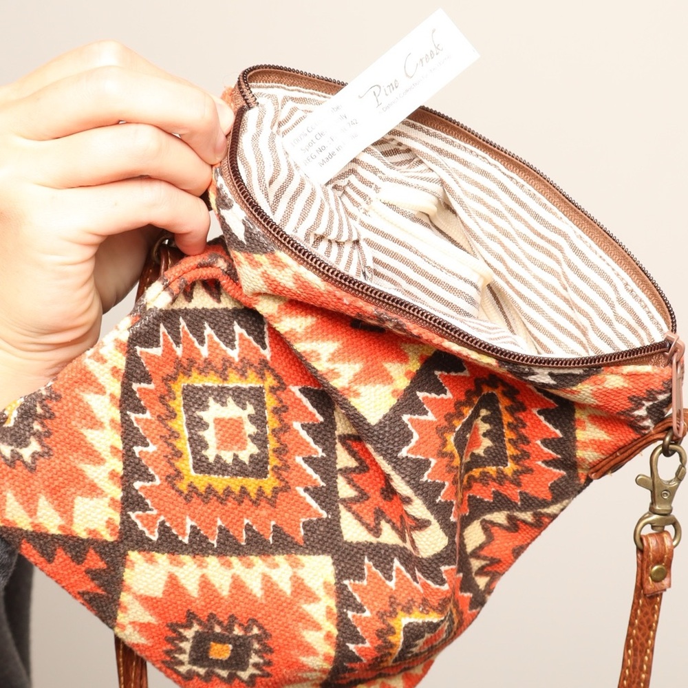 100% Cotton Fiber Pine Creek Orange Patterned Crossbody Bag - Picture 5 of 5